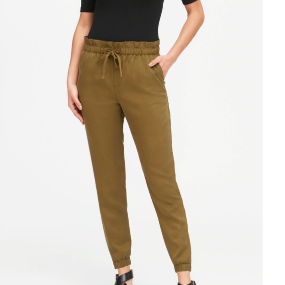 TENCEL™ Paperbag Jogger Color:Cindered Olive Green